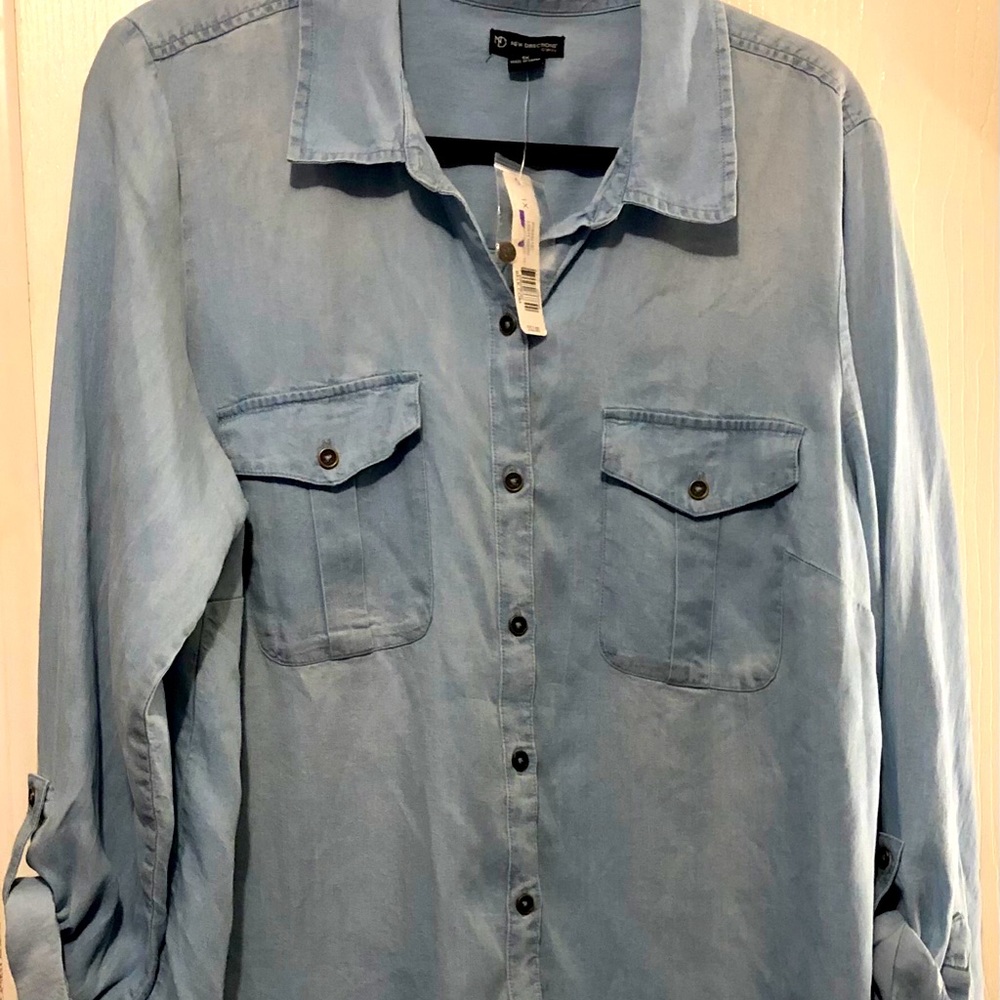New Directions Light Wash Denim Button Up Shirt 1X